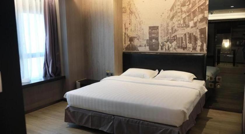 M1 North Point Hotel 3*