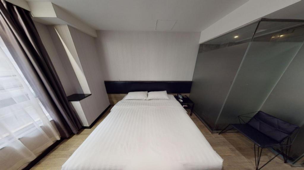 M1 North Point Hotel 3*
